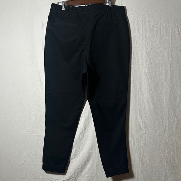 Old Navy Men's Dark Jogger Pants - Picture 3 of 3